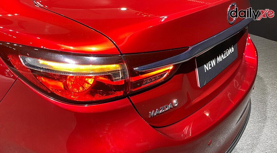 Mazda 6 2.5L Signature Premium 2022 - Hình 8