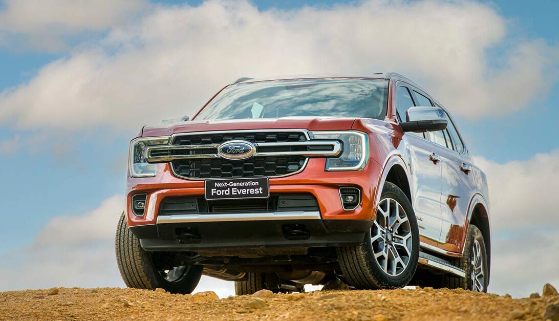 đánh giá xe Ford Everest 2023 showroomxe com vn