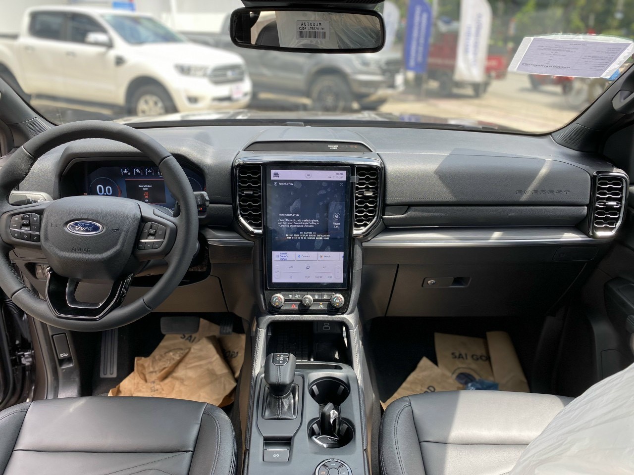 nội thất xe ford Everest 2023 showroomxe com vn (3)
