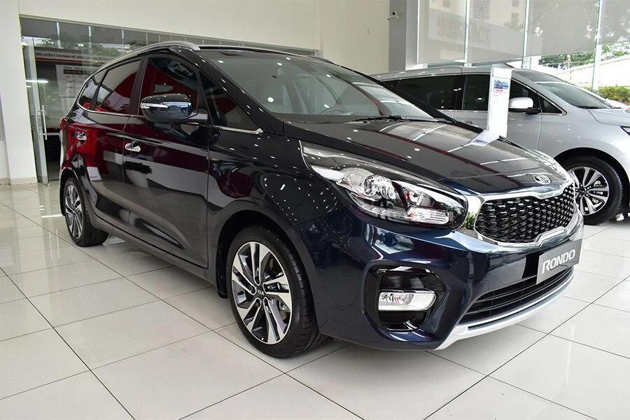 Mẫu xe mới KIA Carnival được trang bị thêm lều