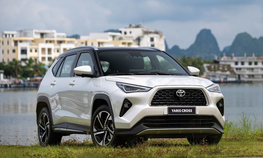 5 chỗ gầm cao toyota yaris cross ngoại thất.