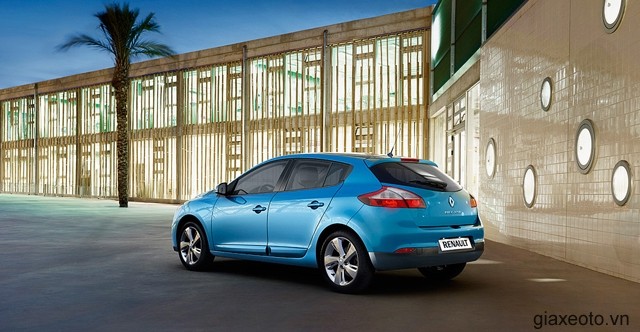 gia-xe-renault-sandero