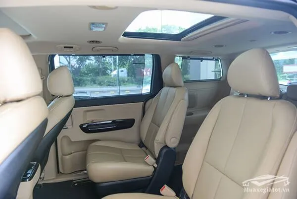 Kia Sedona: Giá bán mới nhất, Đánh giá thông số kỹ thuật