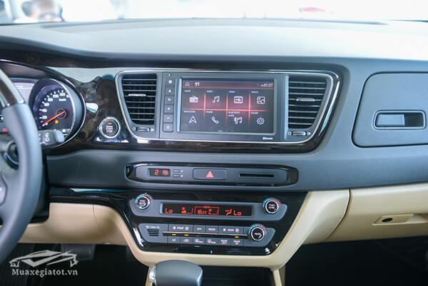 Kia Sedona: Giá bán mới nhất, Đánh giá thông số kỹ thuật