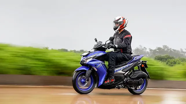 Yamaha Aerox 155 Right Side View