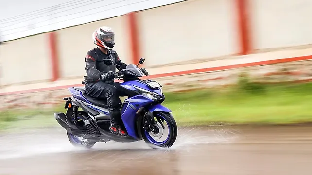 Yamaha Aerox 155 Left Rear Three Quarter